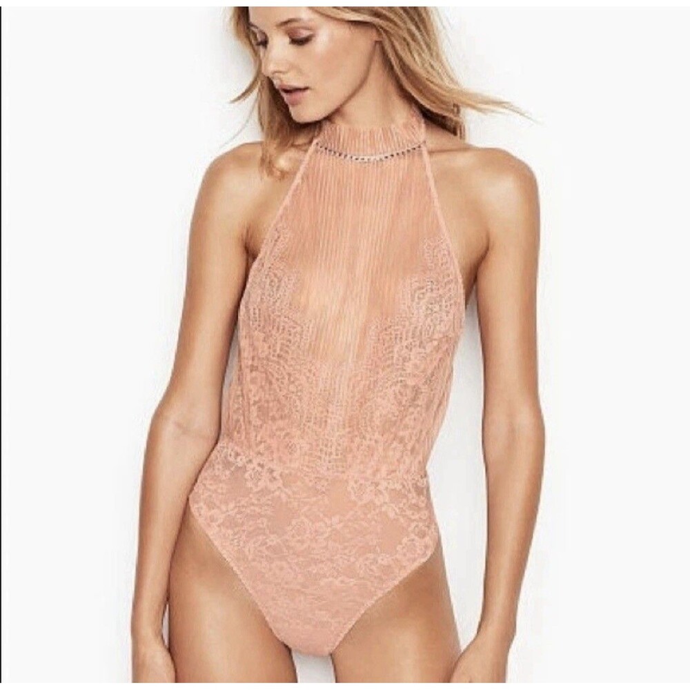 NWT Victoria's Secret Demure White Tulle and Lace High neck Teddy SZ L